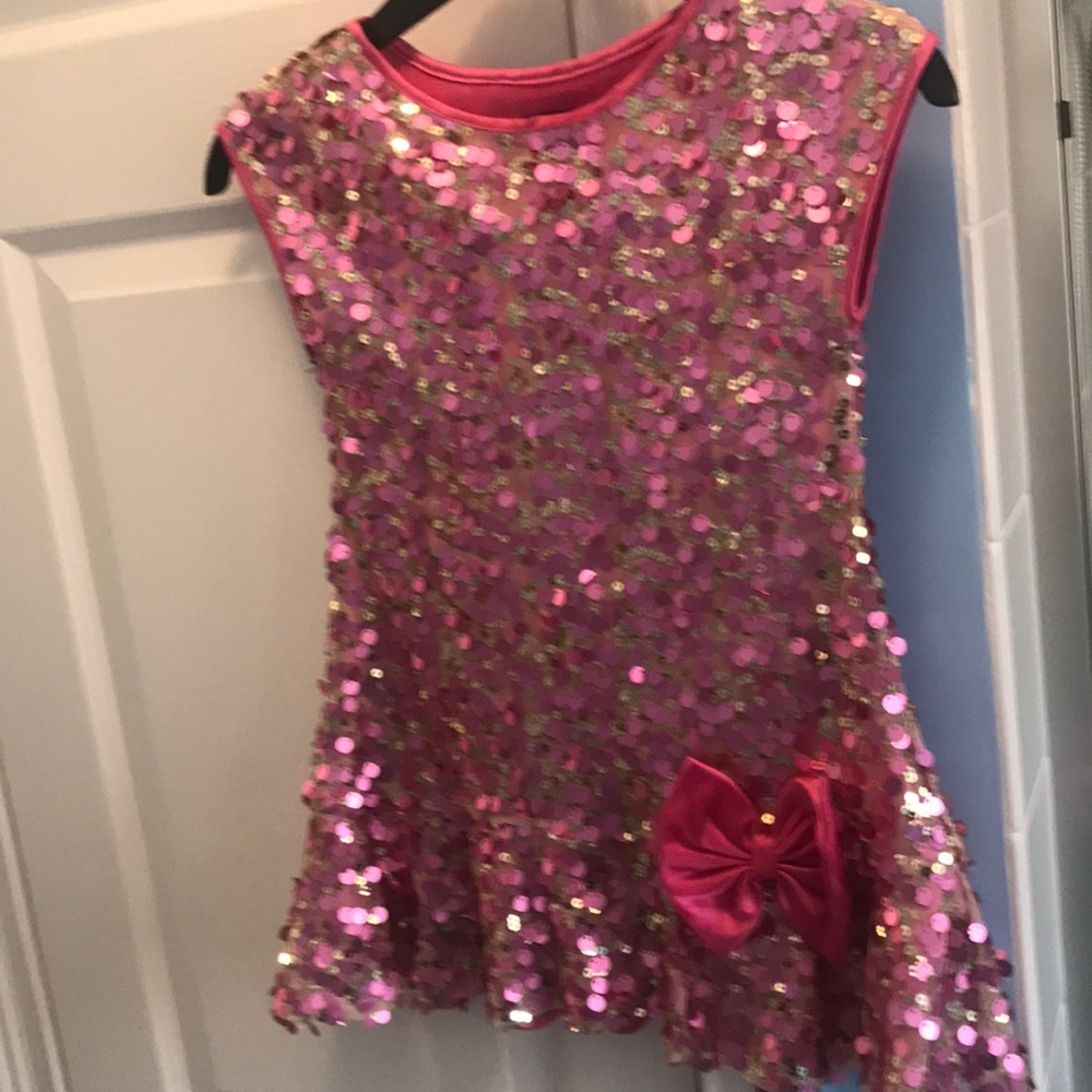 Girls dress